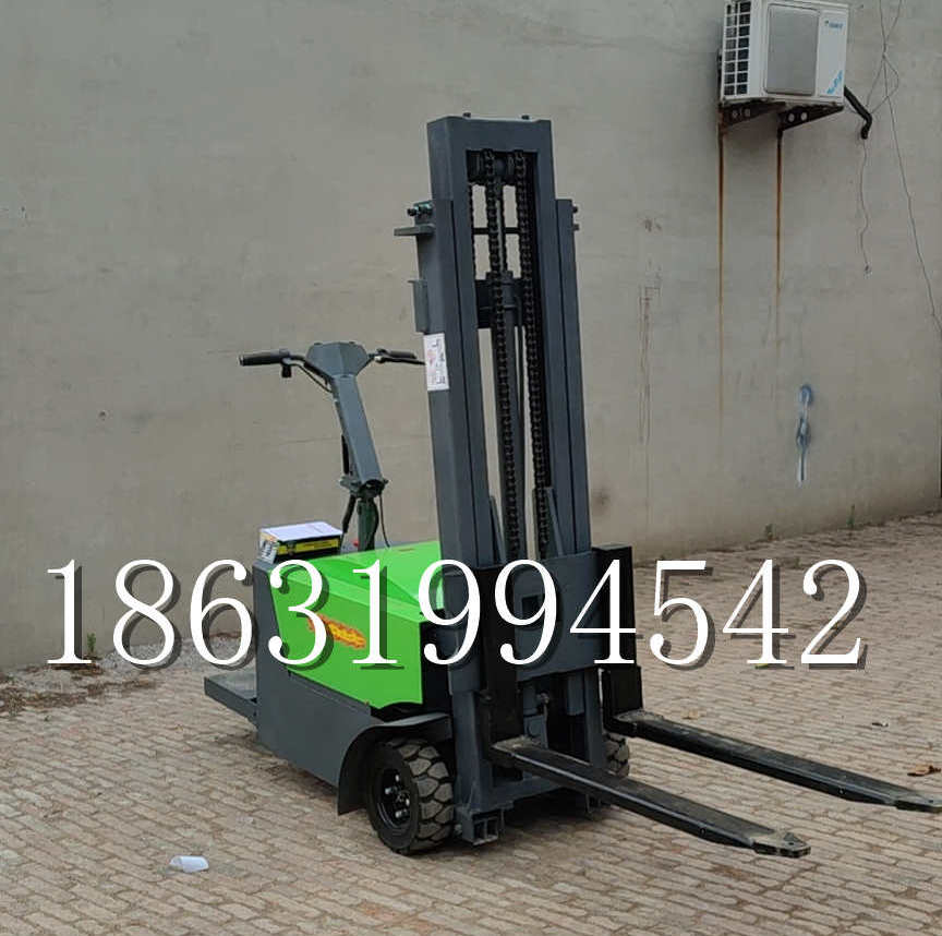 凤城市优程全电动叉车插腿式堆高车液压装卸车1.5吨升高小型站驾式铲车