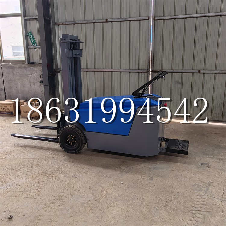 凤城市全电动叉车插腿式堆高车液压装卸车1.5吨升高小型站驾式铲车